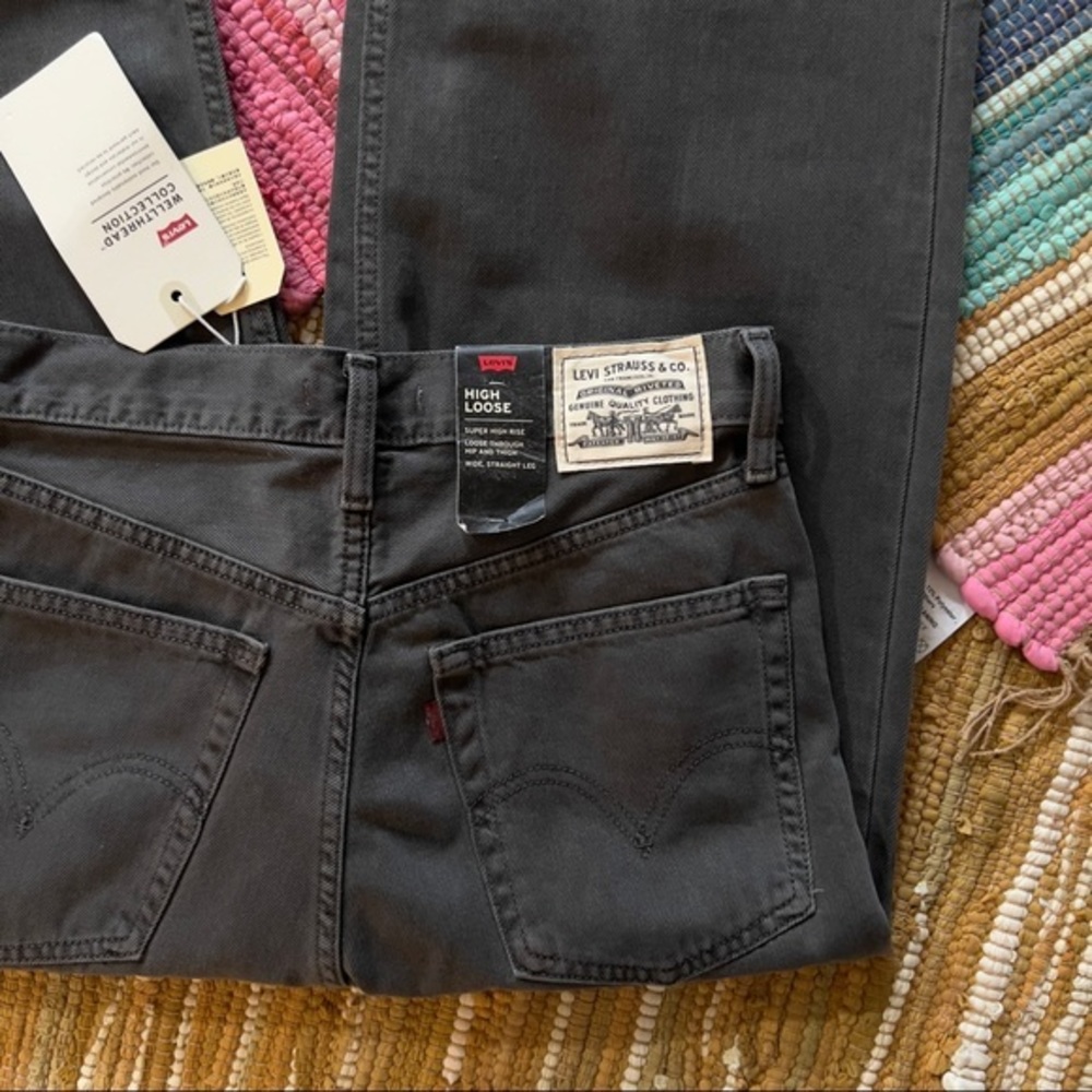 Levi’s Wellthread High Loose Jeans - Silver Bloom - Picture 9 of 16